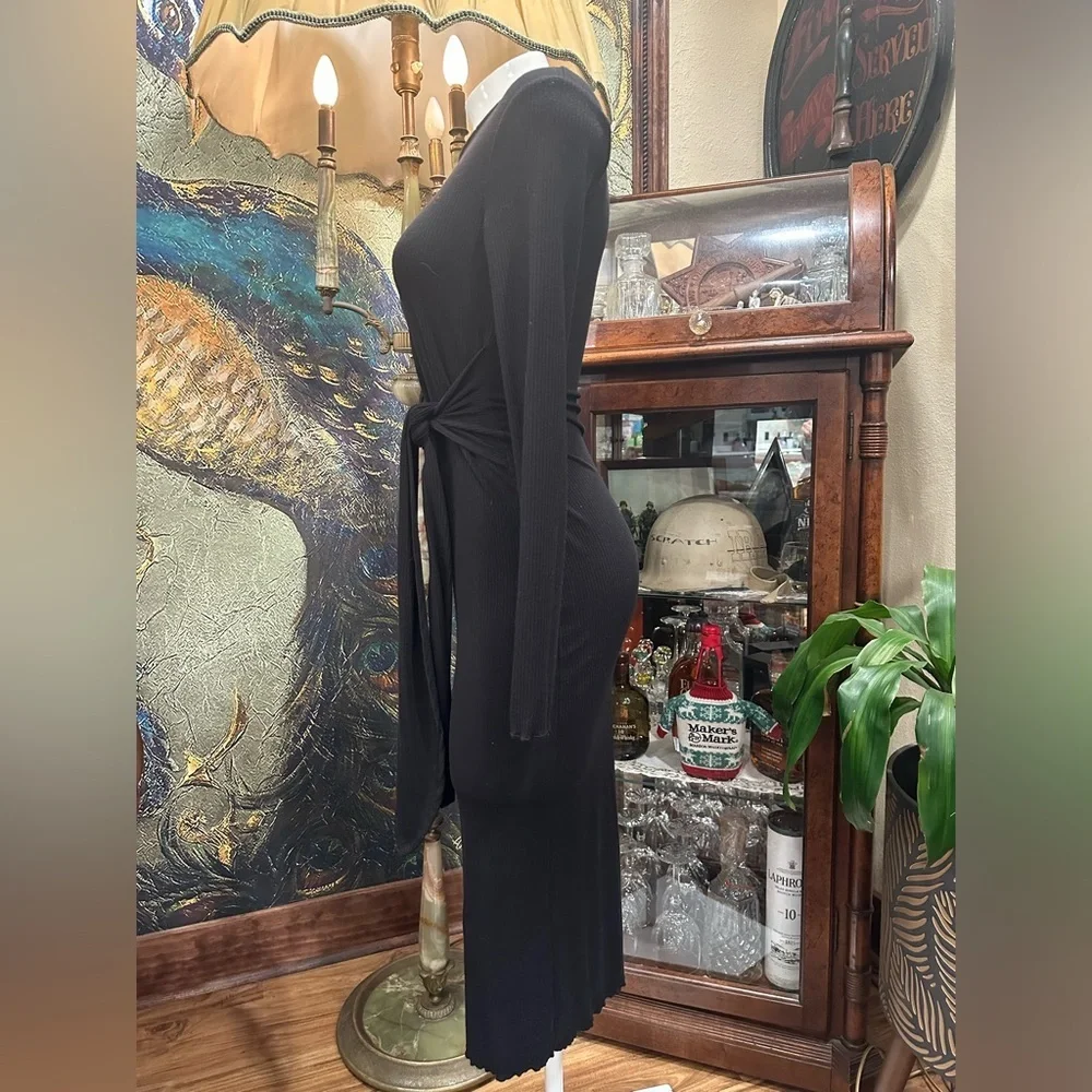 Forever 21 Long Sleeve Ribbed Knit Bodycon Sweater Dress Black - Picture 3 of 6